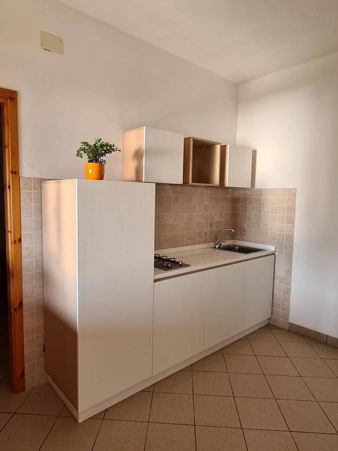 Ferienwohnung für 3 Personen, mit Balkon und Terrasse sowie Garten und Ausblick in Faro Capo Vaticano - 4