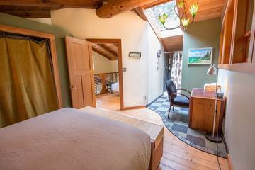 Cottage Rentals for 6 Guests in Tofino, Alberni Clayoquot, Picture 1