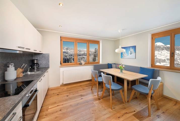 Ferienwohnung für 4 Personen, mit Terrasse und Garten sowie Ausblick in Westendorf (Tirol)