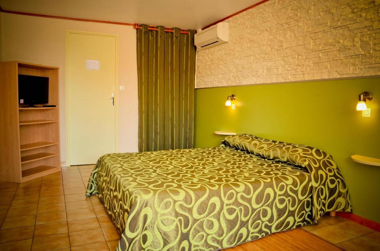 Hotel Les Pins in Hourtin, Parc naturel régional du Médoc