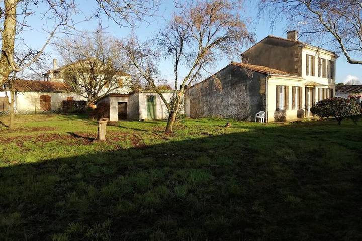 Location de vacances pour 7 personnes, avec jardin et vue à Gauriac - 3