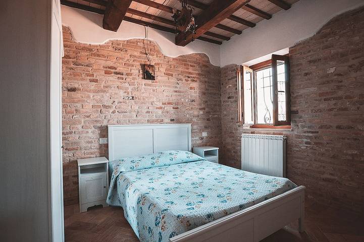 Appartamento Torre di Palme con terrazza panoramica e piscina -5 minuti dal mare in Torre di Palme, Fermo