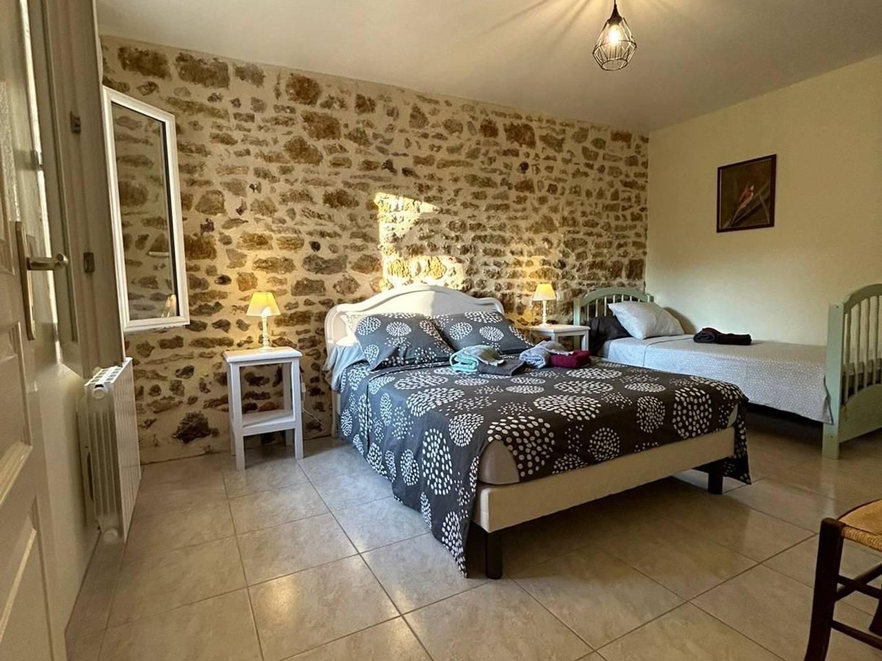 Charming 1864 Stone House with Garden, Near George Sand's Estate, 10 min from La Châtre in Nohant-Vic, La Châtre region