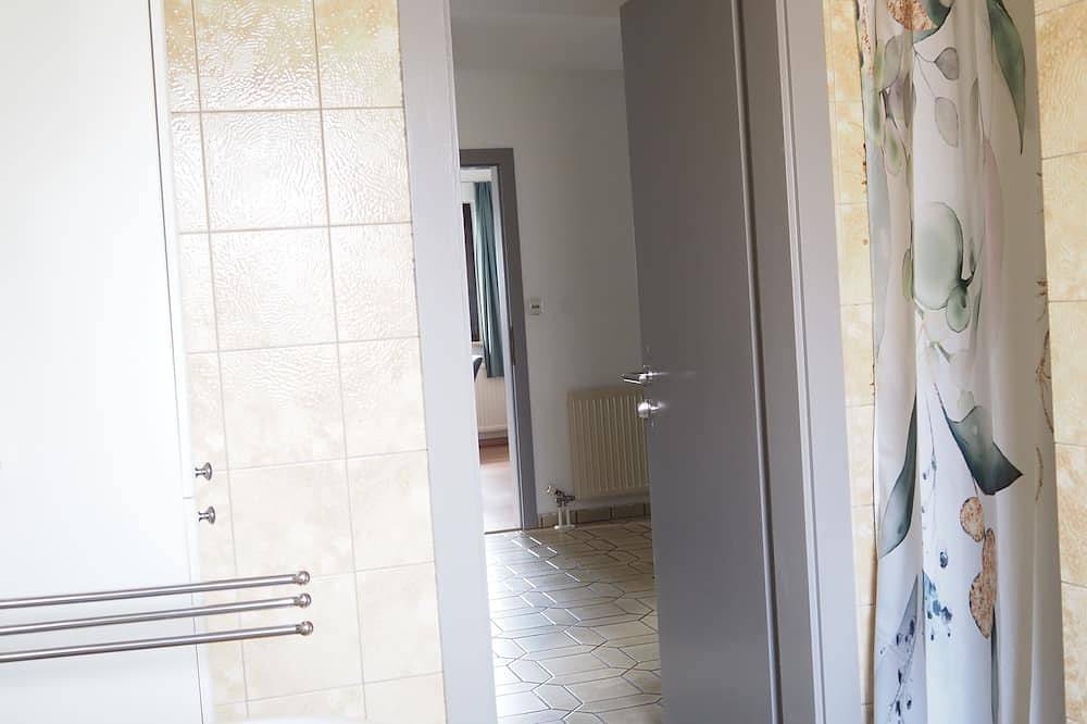 Ganze Wohnung, Ferienhaus mit Panoramablick in Salzkammergut-Berge, Bezirk Gmunden