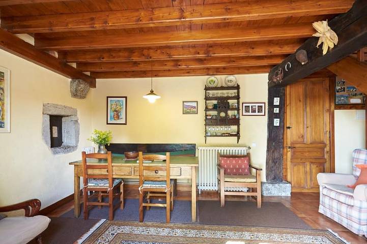 Gîte pour 6 personnes, avec Piscine