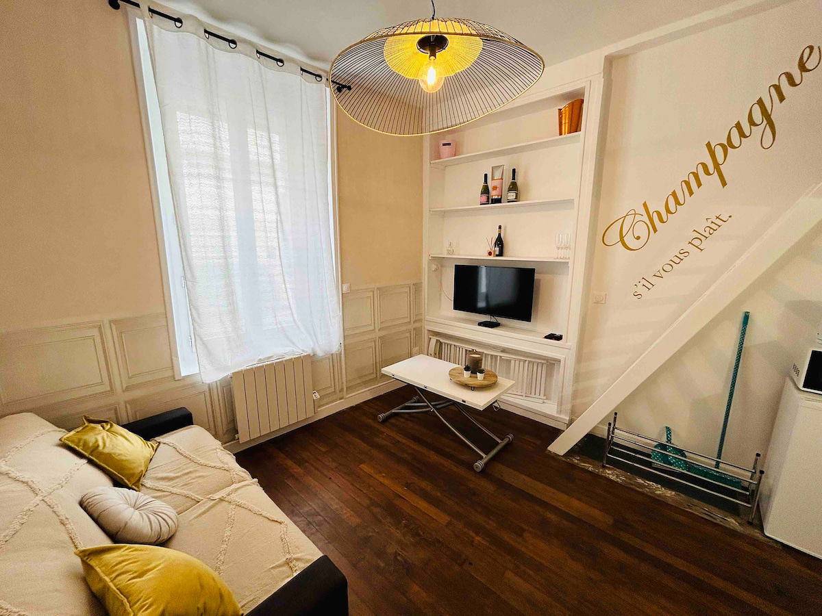 Apartamento entero, Le Champagne Coquebert | Centre-ville in Reims, Marne