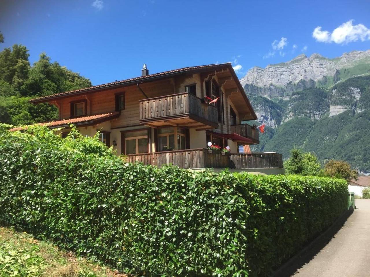 Luxuriöses Chalet - Walensee - Schwimmbad - Sauna in Quarten, Churer Rheintal