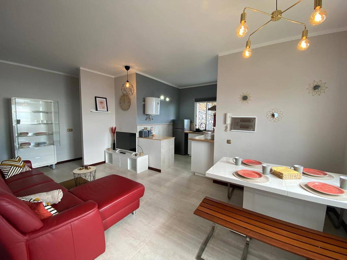 Ganze Wohnung, Apartment with Sea View in Tenagua, Puntallana