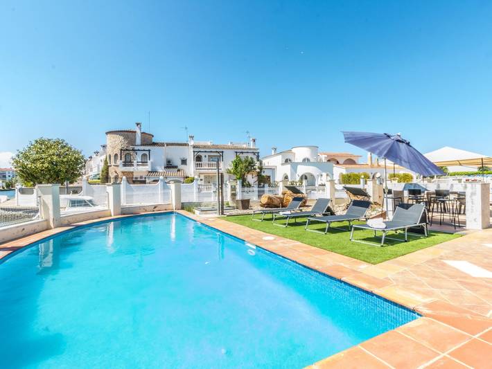 Ferienhaus für 10 Personen, mit Pool und Garten sowie Meerblick, kinderfreundlich in Empuriabrava - 4