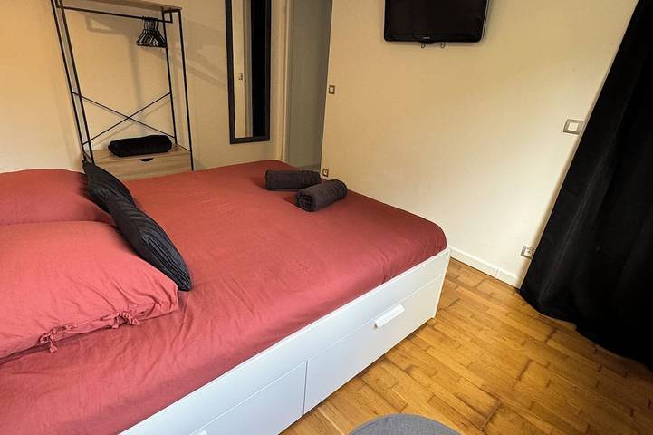 Appartement entier, Superbe studio dans le centre ville de Beauvais. Central tout en étant au calme in Beauvais, Oise