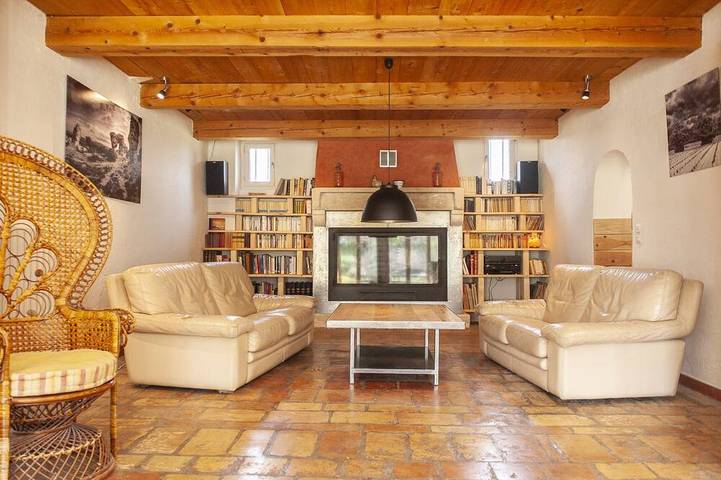 Gîte pour 12 personnes, avec jardin à Simiane-la-Rotonde - 3