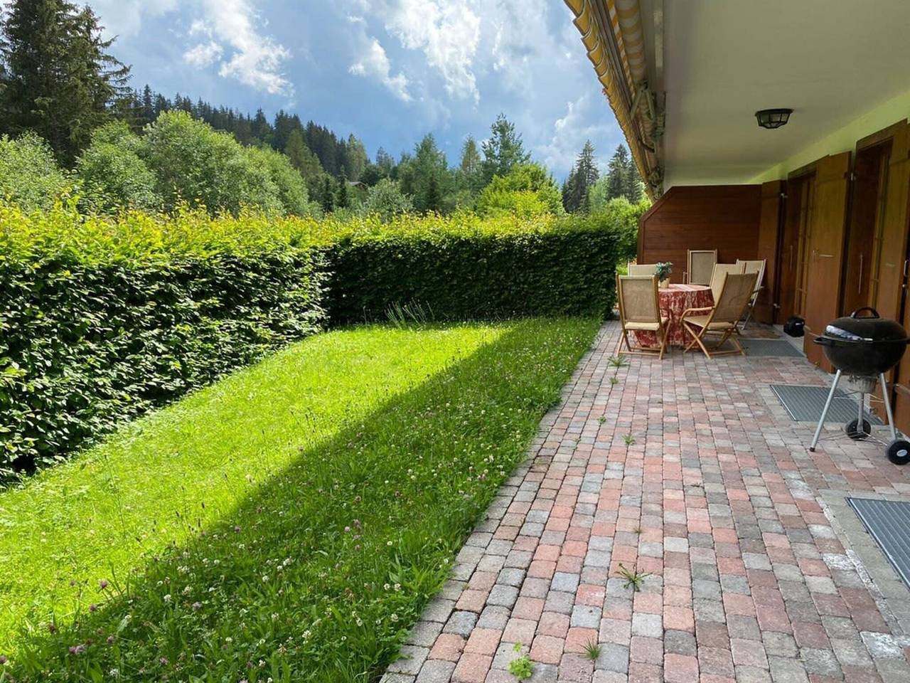 Chalet Spa en Planta Baja in Saanenmöser, Saanen