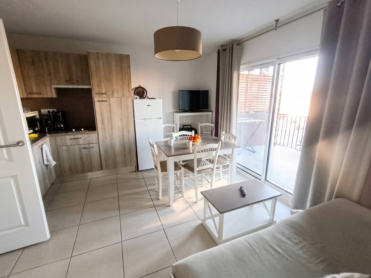 Appartement entier, Appartement confortable à Remoulins, 49 m² avec piscine in Remoulins, Région de Nîmes