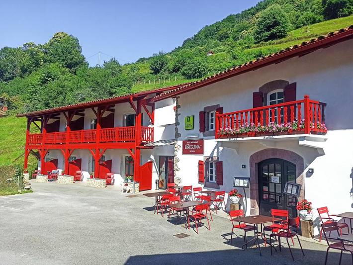 Hôtel pour 3 personnes, avec terrasse dans Banca