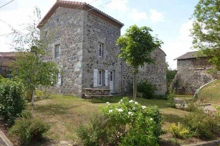Gîte pour 4 personnes, avec jardin