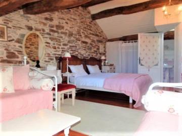 Chambre d’hôte pour 2 personnes, avec jardin, adapté aux familles à Cuxac-Cabardès