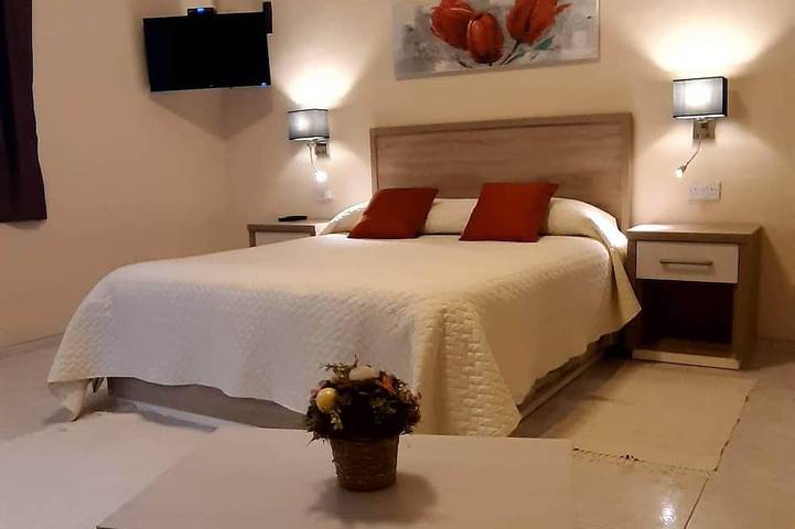 Location de vacances pour 3 personnes, avec jardin ainsi que piscine et bassin pour enfant dans Mellieha - 2