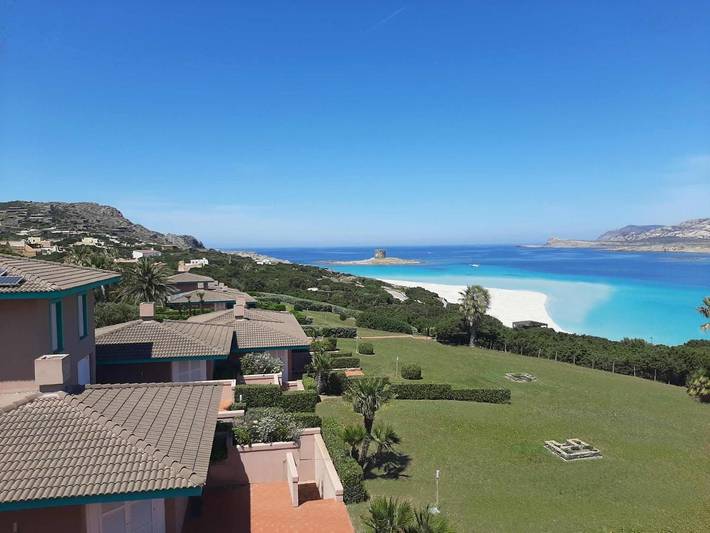 Appart’hôtel pour 4 personnes, avec Balcon et Terrasse ainsi que Jardin et Vue à Stintino