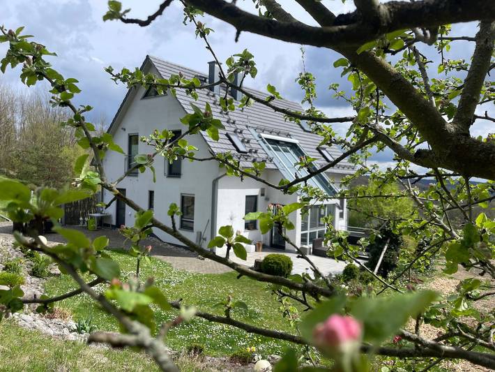 Ferienwohnung für 2 Personen, mit Terrasse und Garten sowie Ausblick in der Fränkische Schweiz