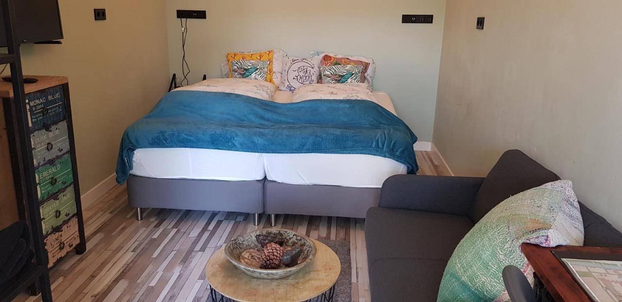 Geheel appartement, Jabaki Green Studio in Hoofddorp, Noord-Holland