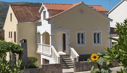 Cottage pour 4 personnes, avec jardin à Stari Grad