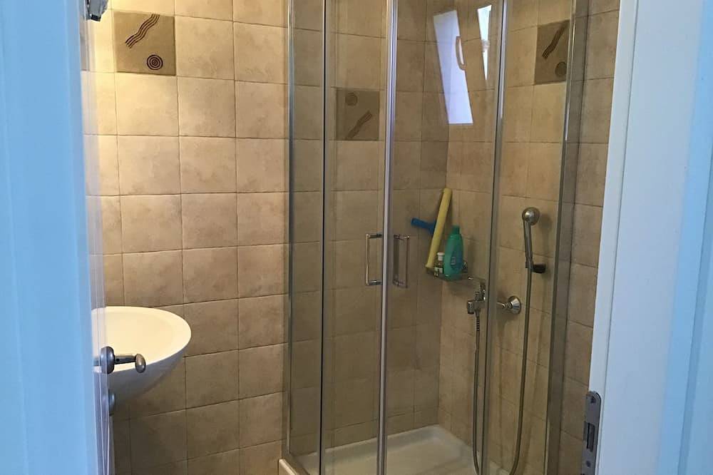 Villa with spectacular sea and island views in Kykladerne