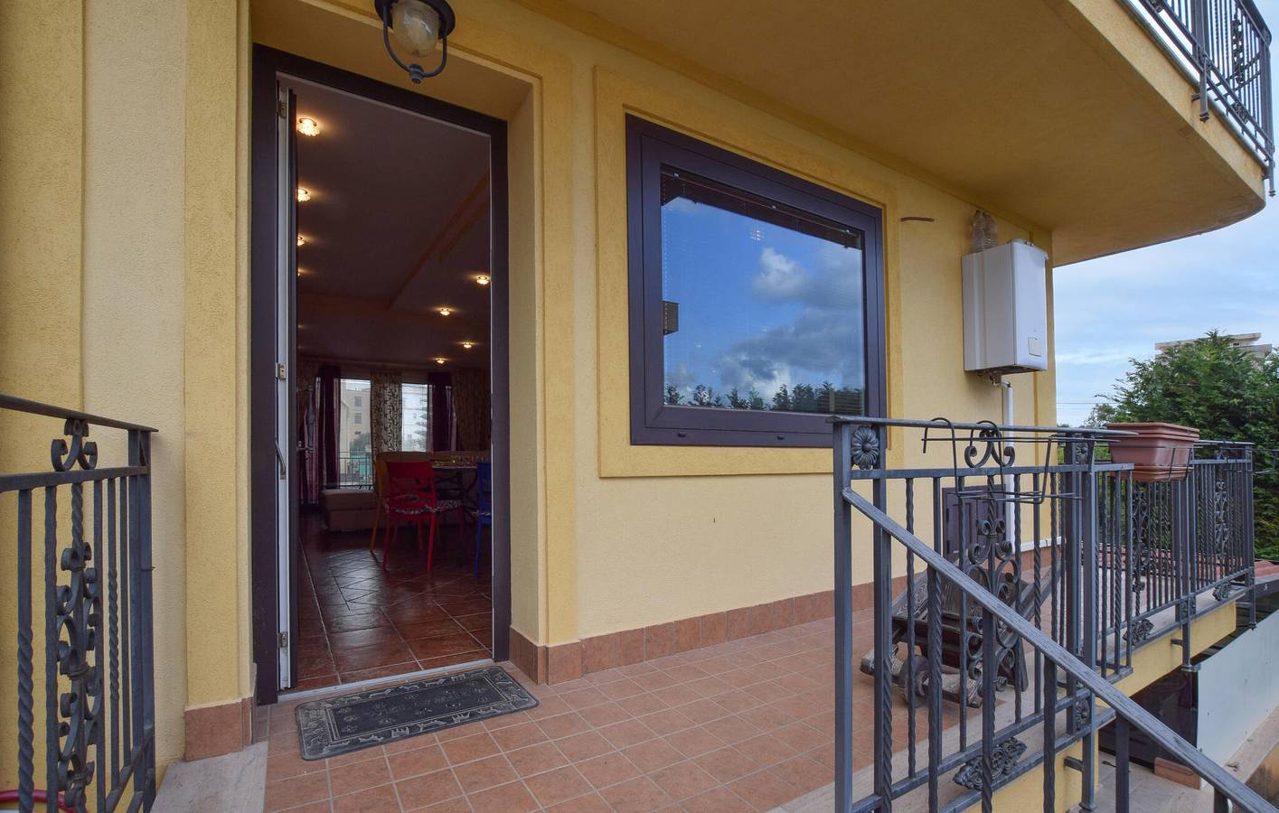 Appartamento intero, Accogliente appartamento con 2 camere da letto vicino alla spiaggia, con Wi-Fi e aria condizionata in Casteldaccia, Provincia di Palermo
