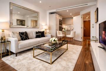 Vacation Rental for 4 Guests in Downtown, London, Picture 2