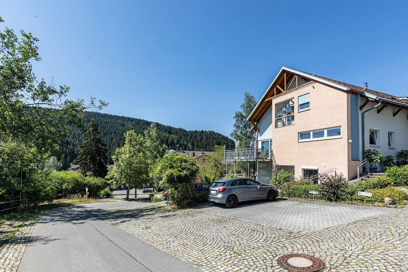 Ganze Wohnung, Ferienappartment B mit Balkon und Wi-Fi in Tennenbronn, Schramberg
