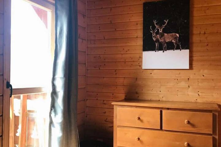 Chalet pour 13 personnes, avec piscine ainsi que sauna et jardin dans La Joue du Loup - 3