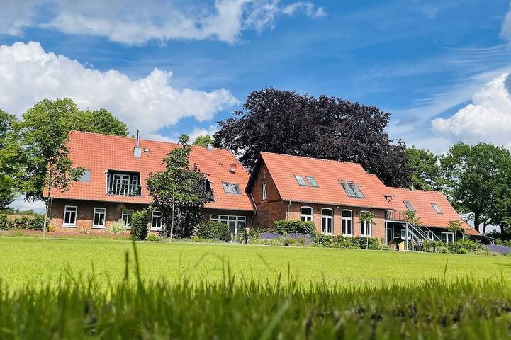 Ferienwohnung für 8 Personen, mit Balkon und Garten in Kirchlinteln