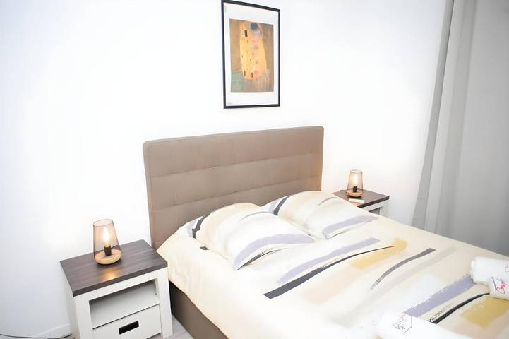 Gîte pour 8 personnes, avec balcon à Créteil - 2