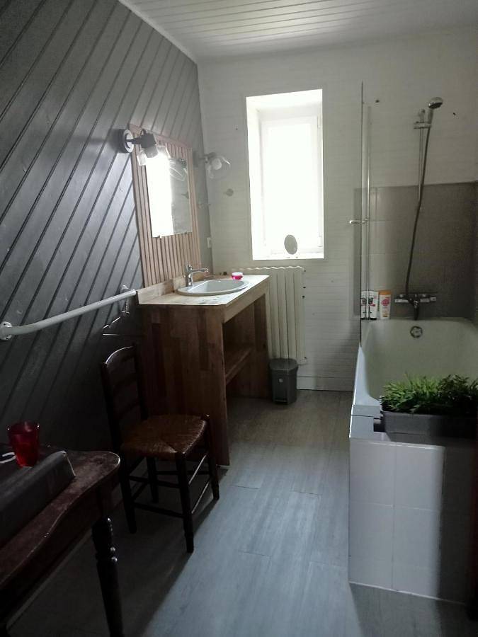 Chambre d’hôte pour 2 personnes, avec Terrasse ainsi que Jardin et Piscine