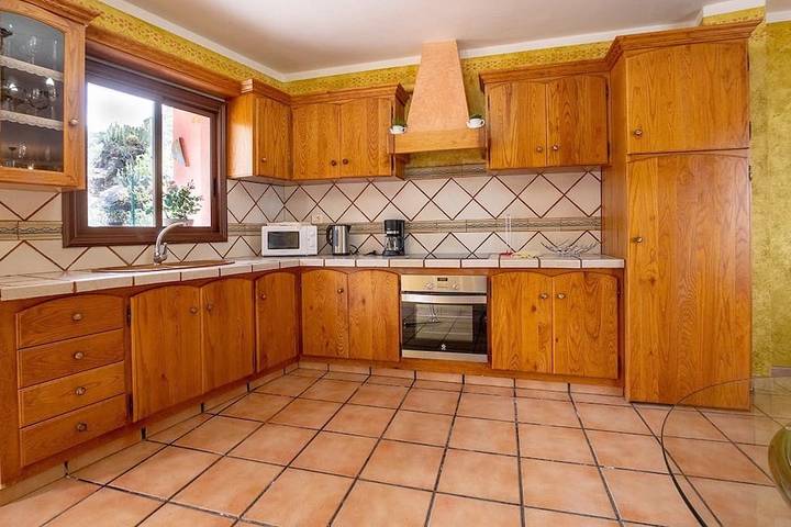 Ferienwohnung für 3 Personen, mit Terrasse und Whirlpool in Adeje - 4