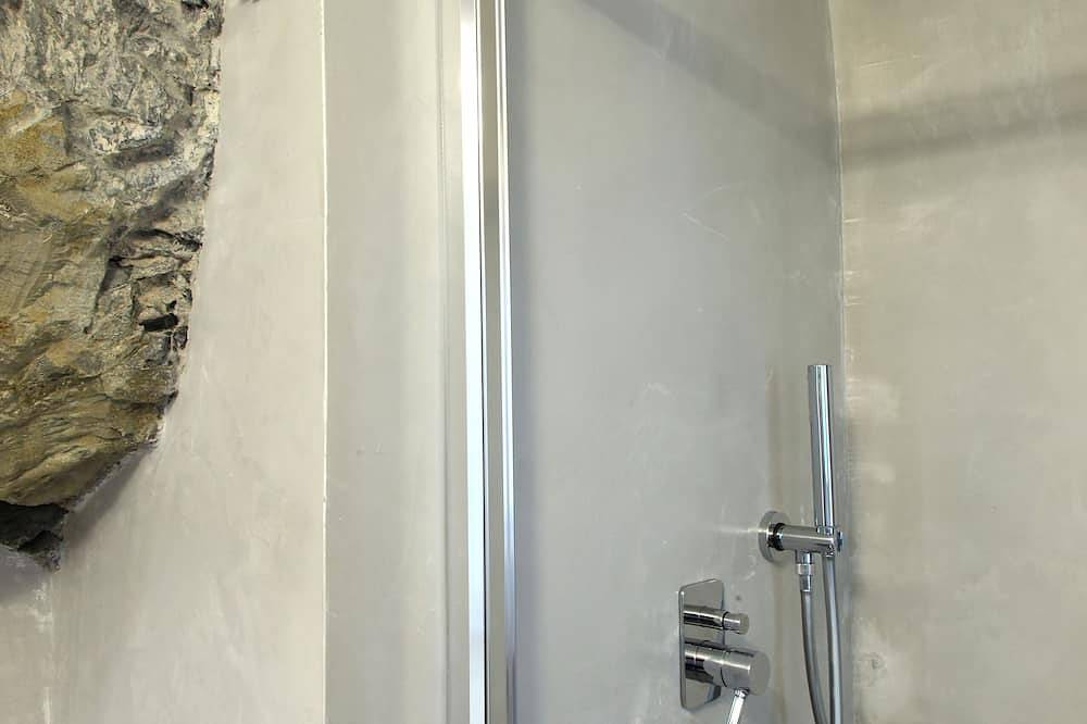 Appartamento intero, The Gallerist's House Manarola, Apartment 5 minutes walk from the sea. in Manarola, Comune di Riomaggiore