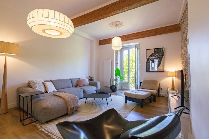 Appartement entier, Appartement 'Aux Portes Du Vercors' avec vue sur les montagnes, balcon et Wi-Fi in Pont-en-Royans, Parc naturel régional du Vercors