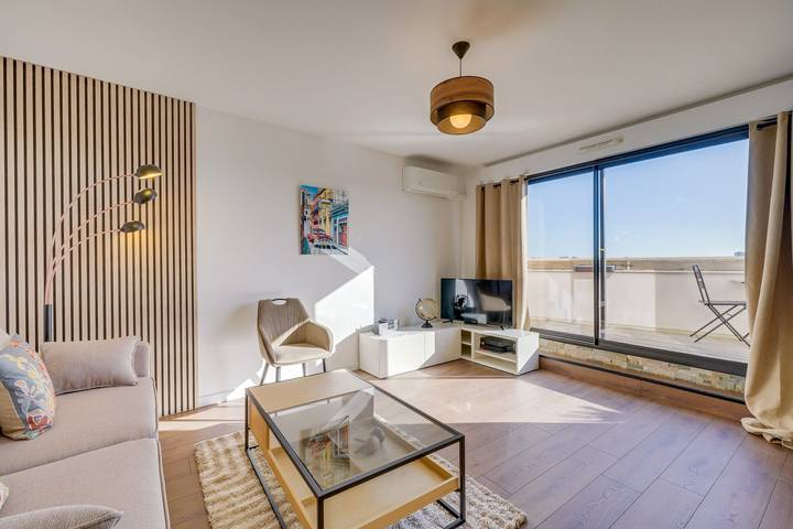 Apartamento entero, Apartamento de vacaciones para 3 personas con terraza in Talence, Región de Burdeos
