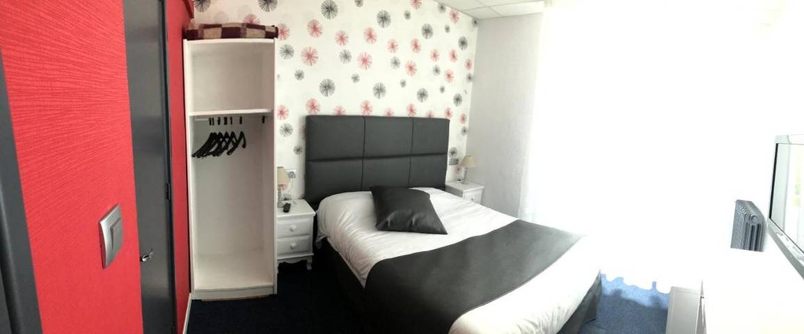 Hôtel pour 2 personnes, avec vue à Montluçon - 2