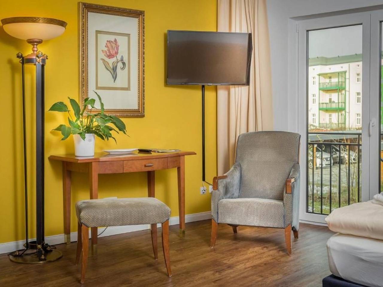 Ganze Ferienwohnung, Business-Apartment 5  mit Küche & kostenfreiem Parkplatz in Greifswald, Vorpommern