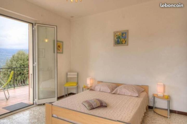 Gîte pour 6 personnes, avec jardin et vue à Ucciani - 2