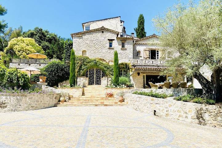 Maison de vacances pour 12 personnes, avec jardin et balcon à Saint-Paul-de-Vence