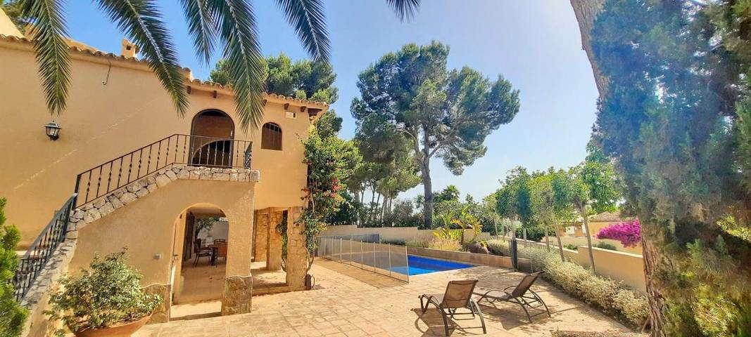 Casa rural para 4 personas, con Terraza y Piscina en Moraira - 2