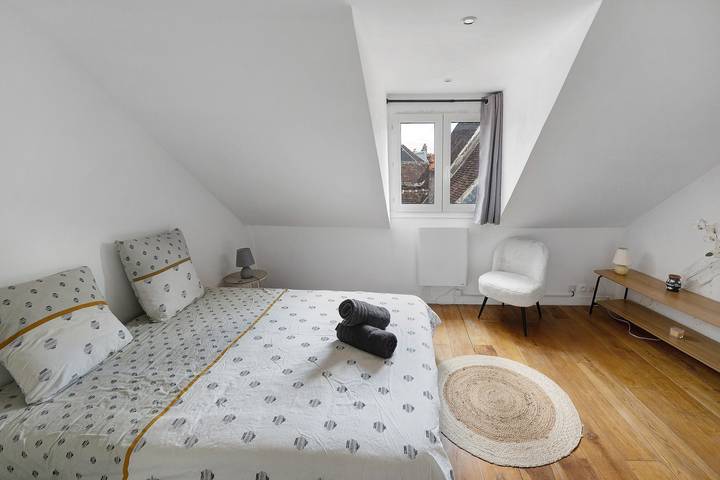 Gîte pour 4 personnes à Champvallon