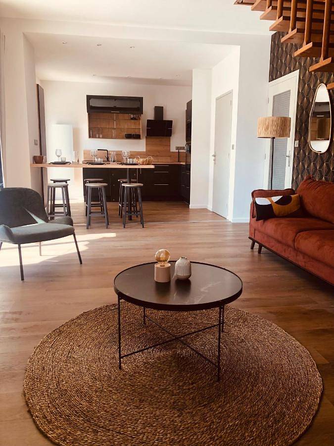 Location de vacances pour 8 personnes, avec jardin à Saint-Hilaire-du-Rosier - 3