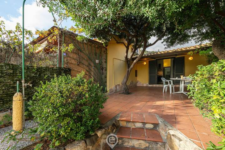 Location de vacances pour 4 personnes, avec jardin à Muravera - 3