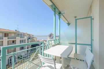 Gîte pour 4 personnes, avec balcon et piscine dans Casino De Chatelaillon