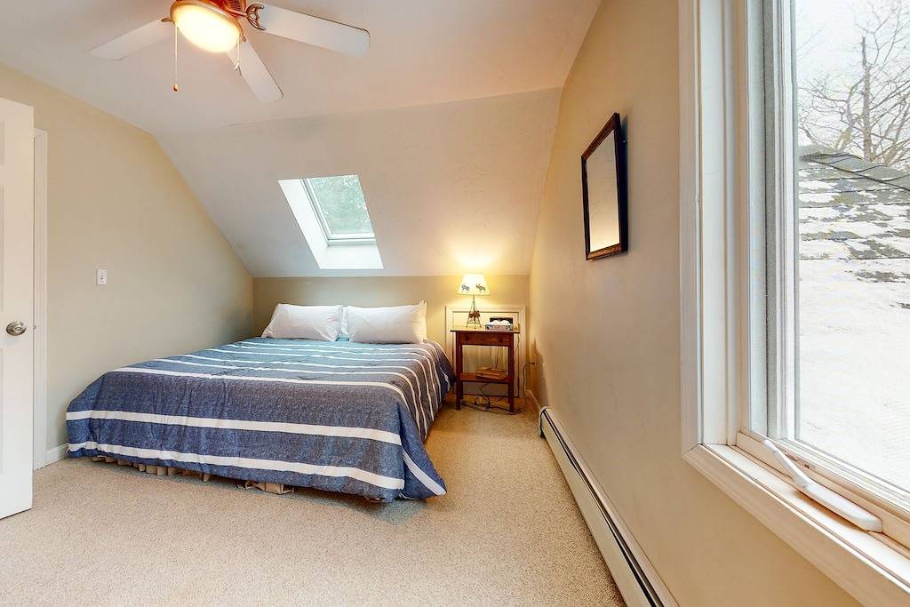 Cozy, Dog-Friendly Home with High-Speed Wifi & Deck in Jackson (NH), Mount Washington