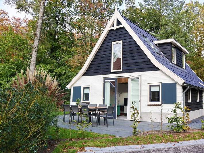 Villa voor 6 personen, met Terras en Tuin in Arnhem