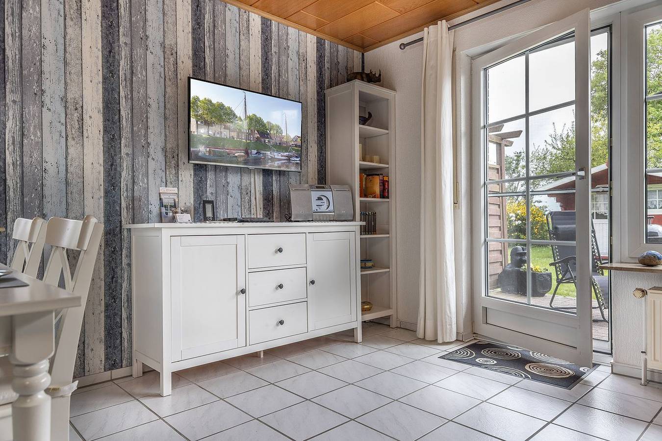 In Altfunnixsiel ankommen und sich wohlfühlen: Ruhig gelegener Klinkerbau im Landhausstil. 
Reihenendhaus mit ca.75 qm, eigenem Garten und Terrasse. Geeignet für bis zu 4 Erwachsene und 3 Kinder. in Altfunnixsiel, Wittmund