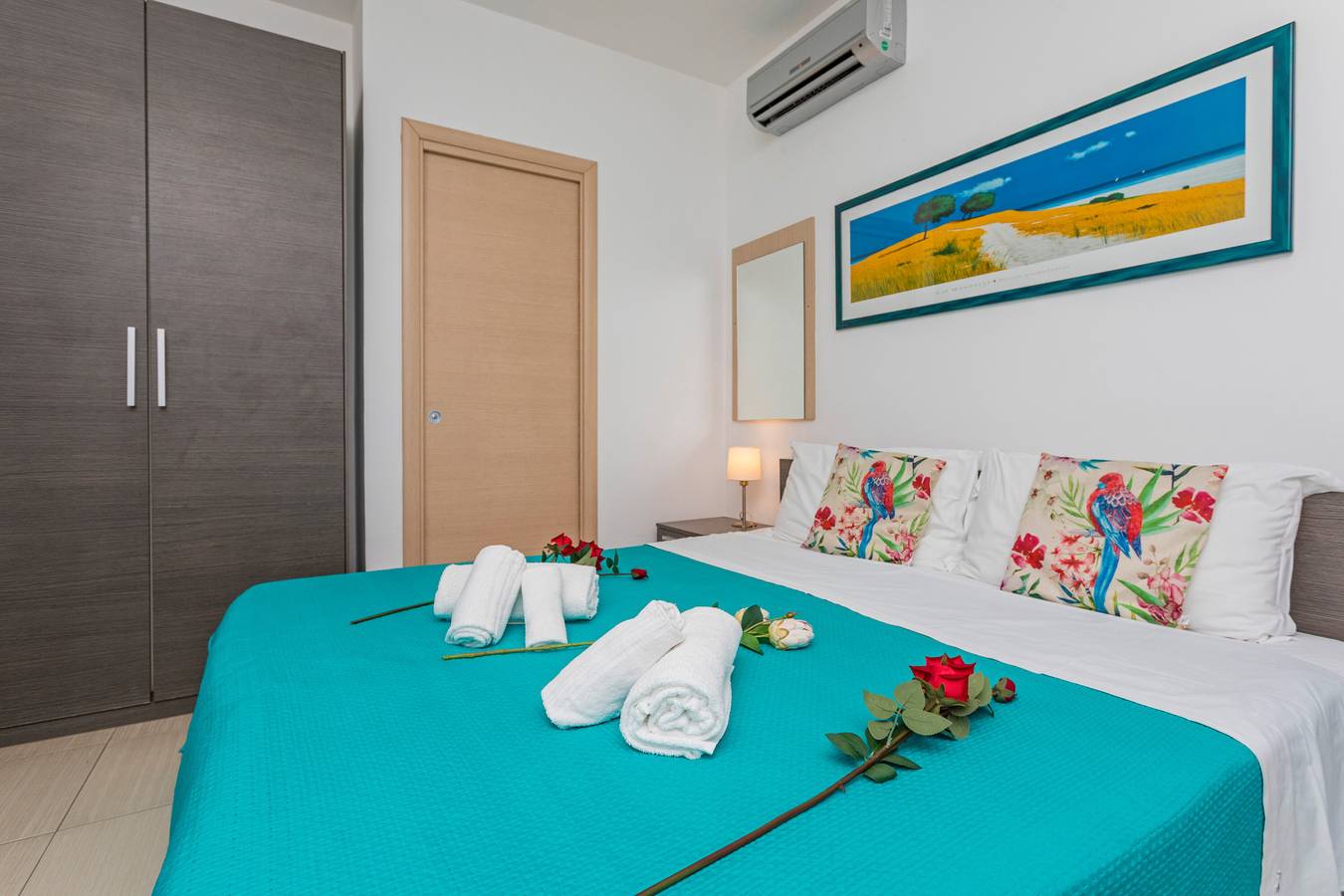 Room 'Camera Tripla Primo Piano 209' with shared terrace, Wi-Fi and air conditioning in Giardini-Naxos, Messina Provinsen